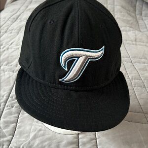 New Era 59FIFTY Black T Logo Fitted Cap Size 7 1/2